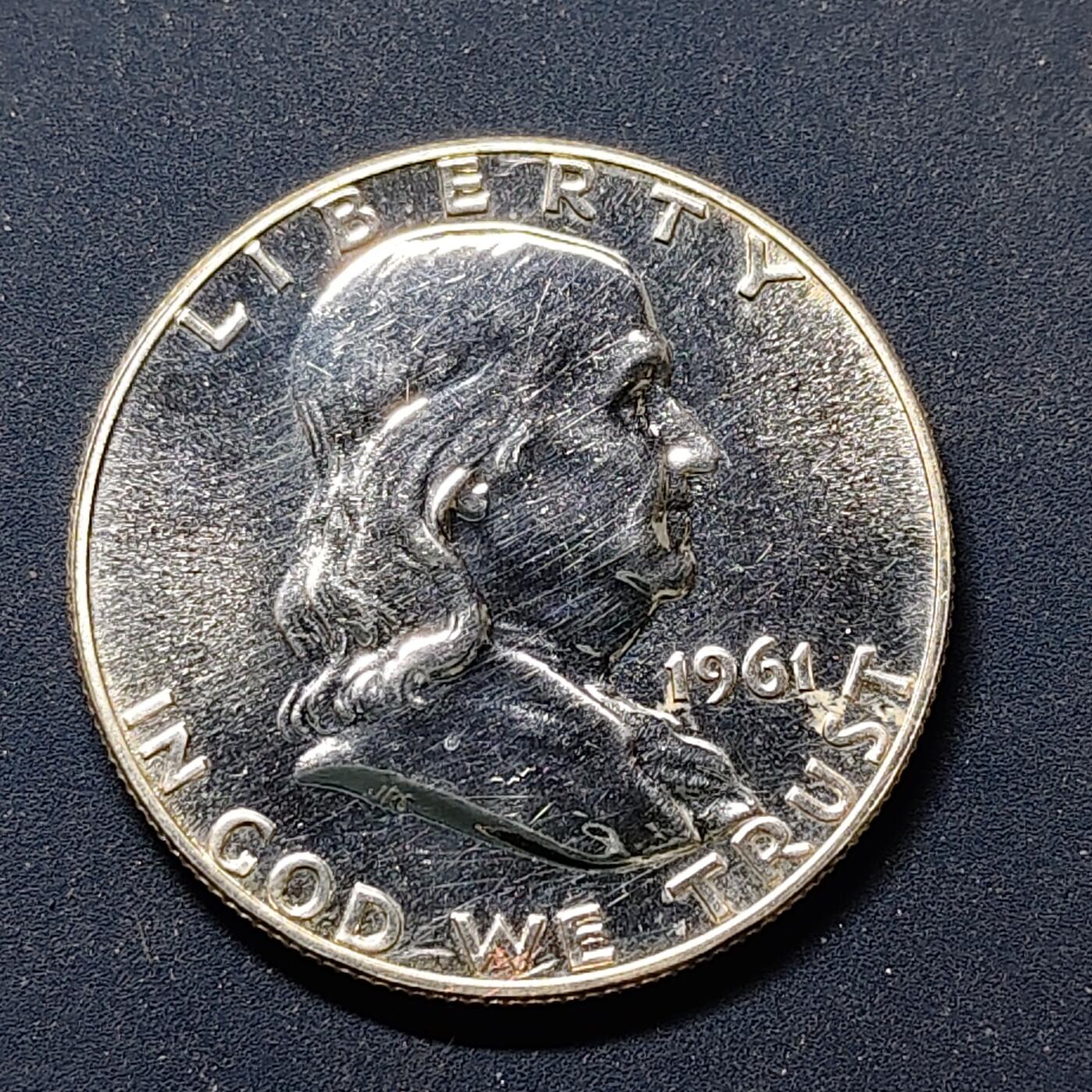 【全场包邮】纯粹捡漏拍499场-持续更新中 美国1961年富兰克林半元精制银币【31毫米12.5克90%，纯银价约316元（按28元银价折算）】