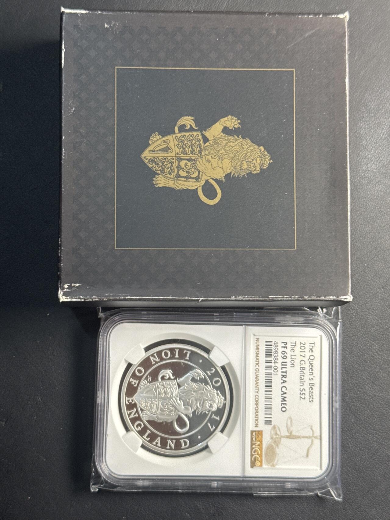 ❤️【币观天下】❤️ 第341期钱币拍卖- 2026.1.30周五晚上6点半场-长期征集拍品 春节前最后一场本场不能存放 节后恢复拍卖 英国2017年女王神兽系列首枚 英格兰狮子1盎司精制银币(999银) NGC PF69UC 盒证齐全