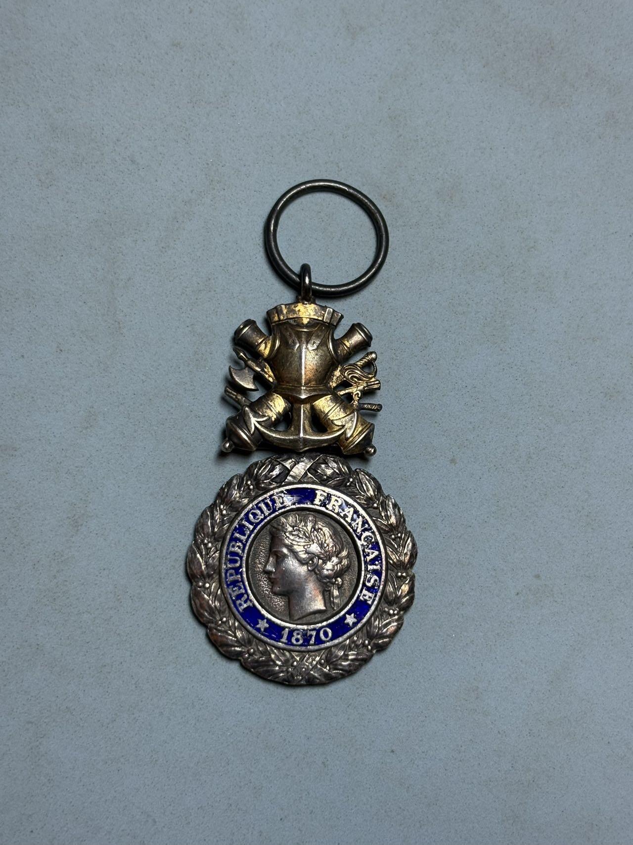 盛世勋华——号角文化勋章邮票专场拍卖第305期 法国军事奖章 早期950银 重18克，银价400+