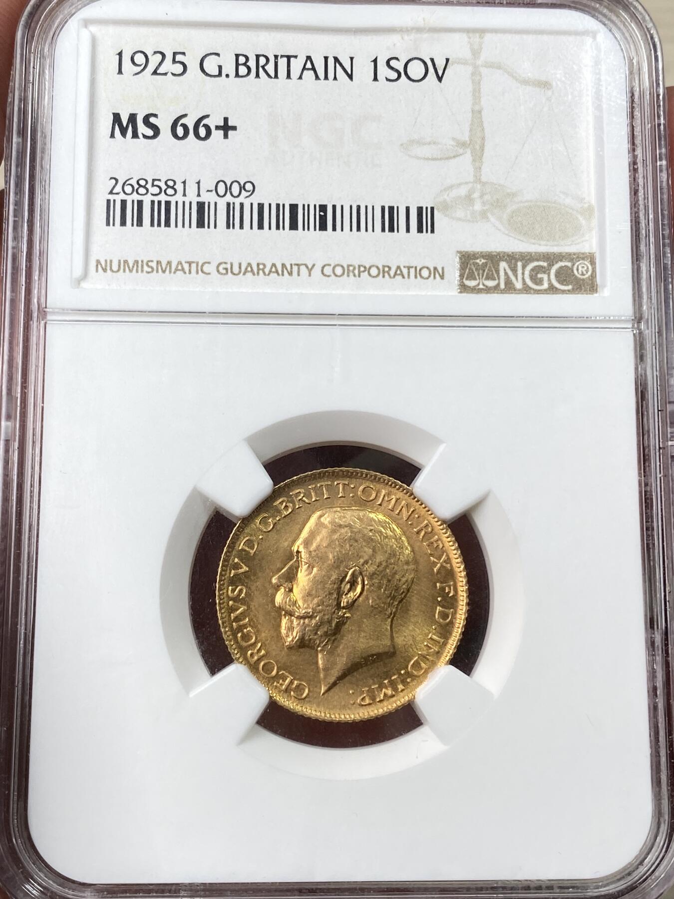 万国钱币拍卖第060期（万国六十期纪念大拍） NGC MS66+ 1925英国乔治五世索维林马剑金币 丝绸金光GEM品质难得 7.99g 917金