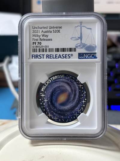 第190期拍卖 - 获奖奥地利2021年银河系曲面彩银币NGC-PF70首期无盒无证书，925银，22.42克，发行30000枚