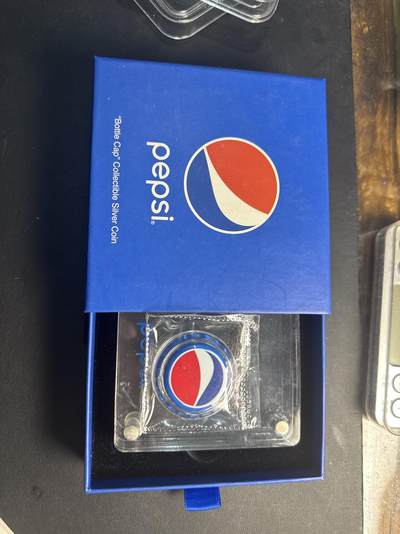 ❤️【币观天下】❤️ 第341期钱币拍卖- 2026.1.30周五晚上6点半场-长期征集拍品 春节前最后一场本场不能存放 节后恢复拍卖 - 乍得2022年百事可乐瓶盖形状精制纪念银币6克盒证齐全