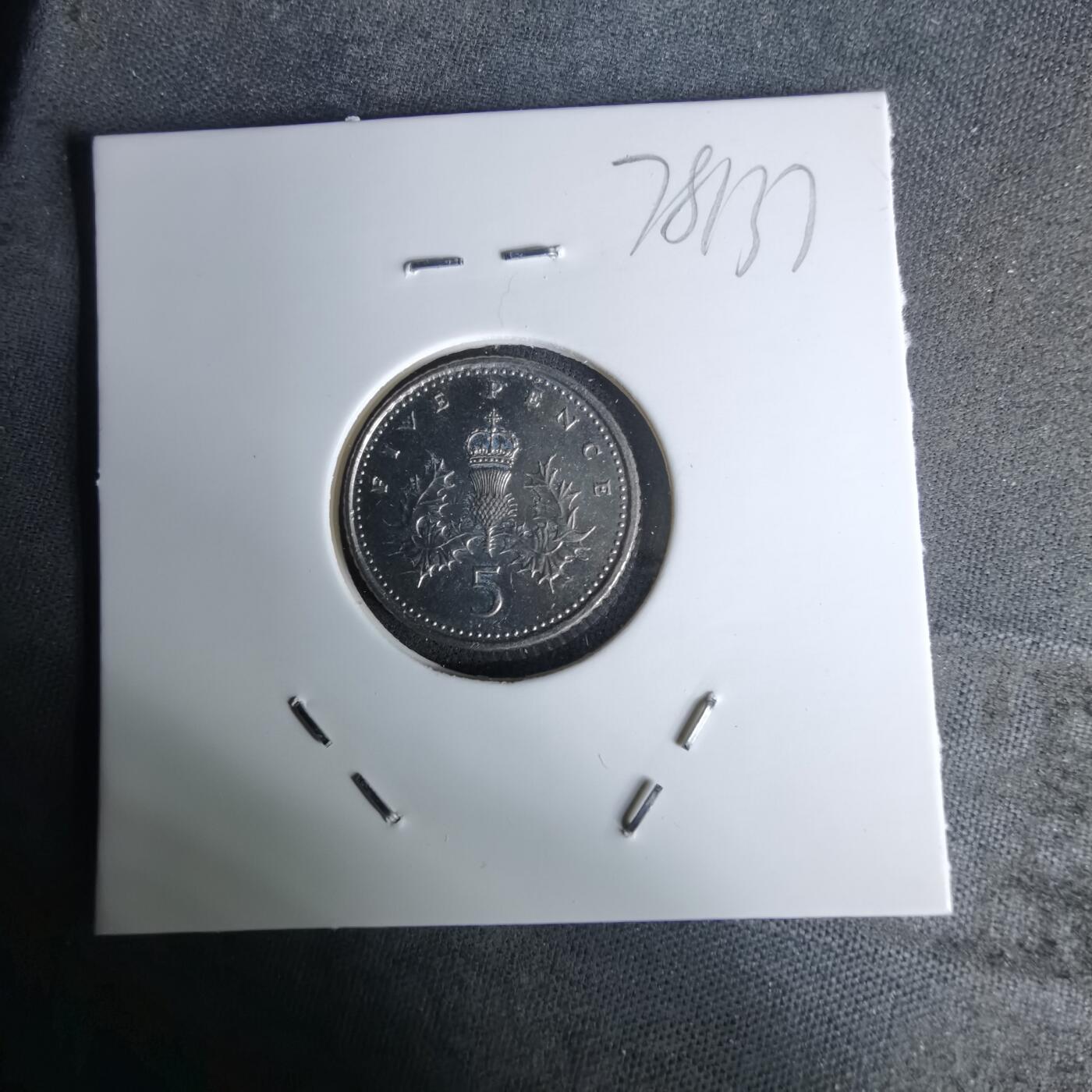 沼泽如烟--第978场 英国2003年5便士