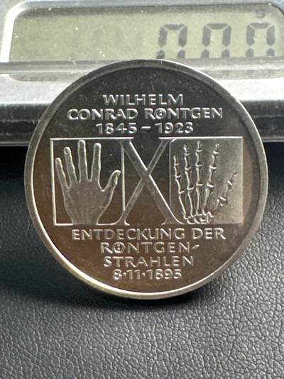 ❤️【币观天下】❤️ 第341期钱币拍卖- 2026.1.30周五晚上6点半场-长期征集拍品 春节前最后一场本场不能存放 节后恢复拍卖 - 1995年德国10马克银币伦琴射线发现100周年纪念，15.5克625银