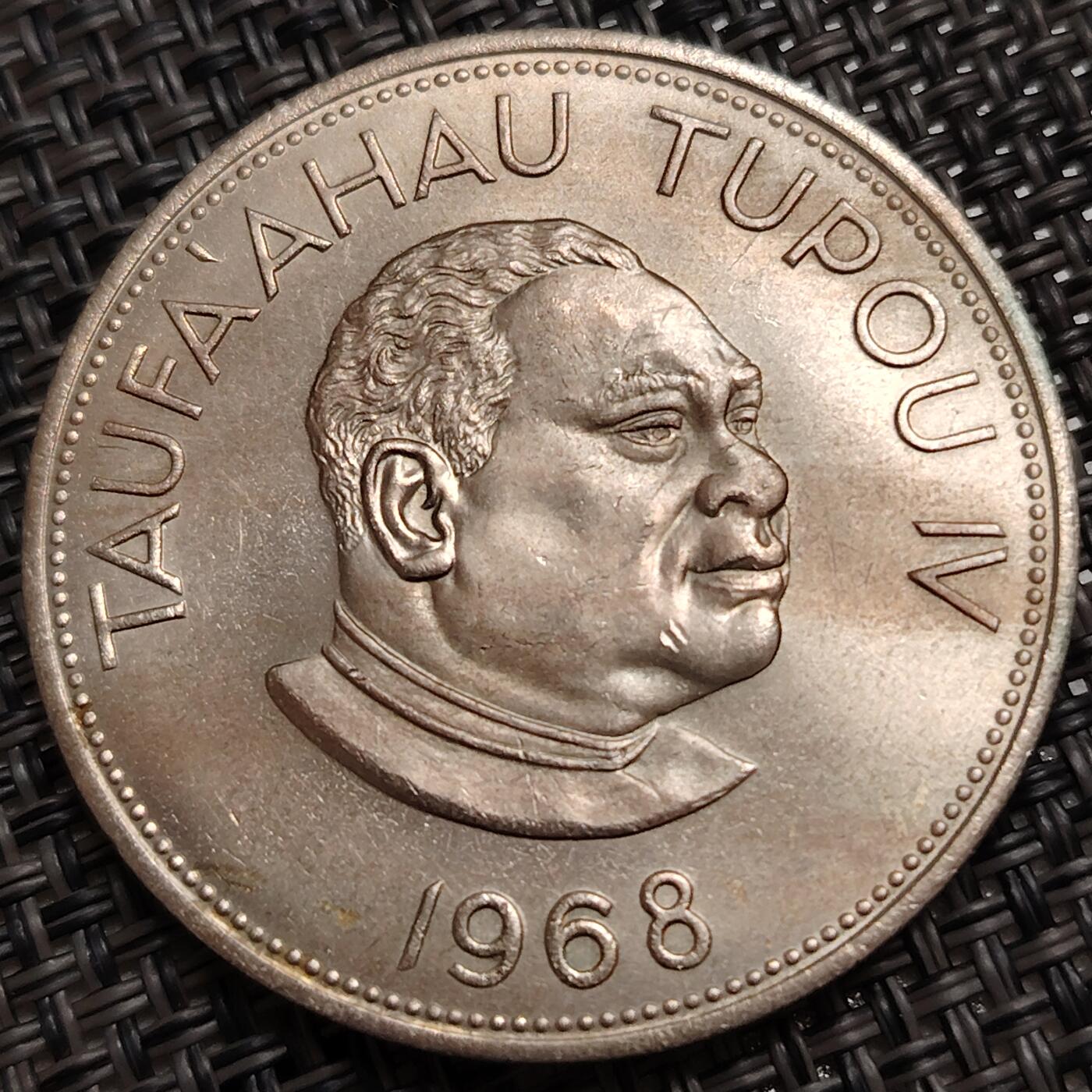 布加迪🐬～世界钱币(上海)🌾第 272 期 /  各国套币和散币 汤加🇹🇴 1968年 1潘加 38.5mm