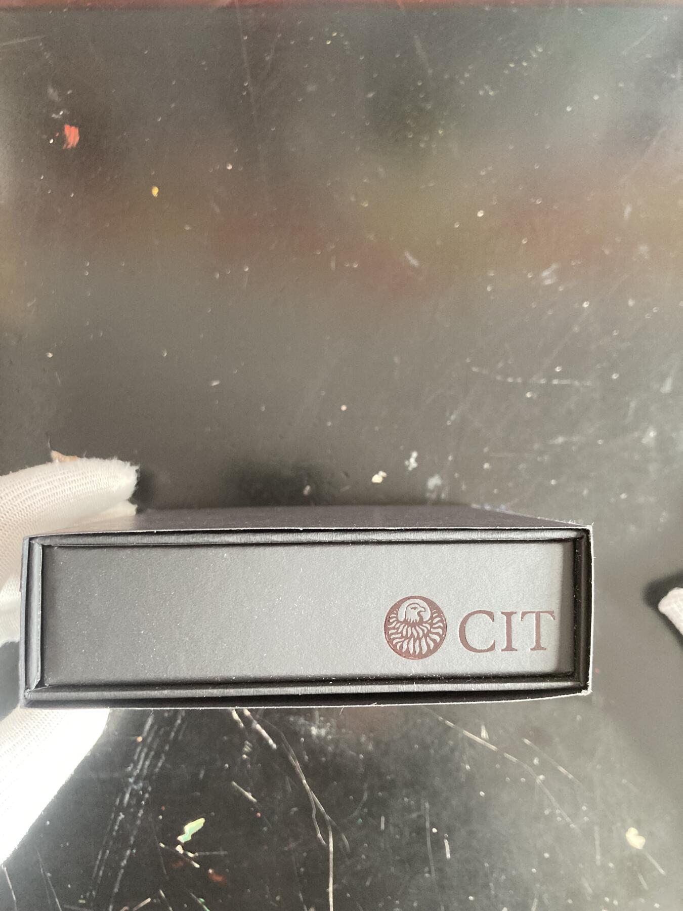 银色大地-悬崖银币