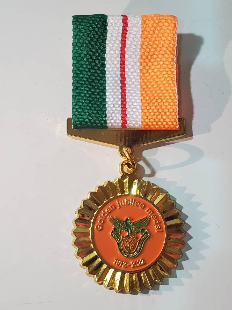 韵星假日军品类拍卖第三十九期暨默多克中校夫妇专场 -- Rimey Holidays Militaria Auction 39 & The Modoks Collection  赞比亚共和国国家服务金僖奖章 铜镀金 少见国家 非常厚重 库存品相