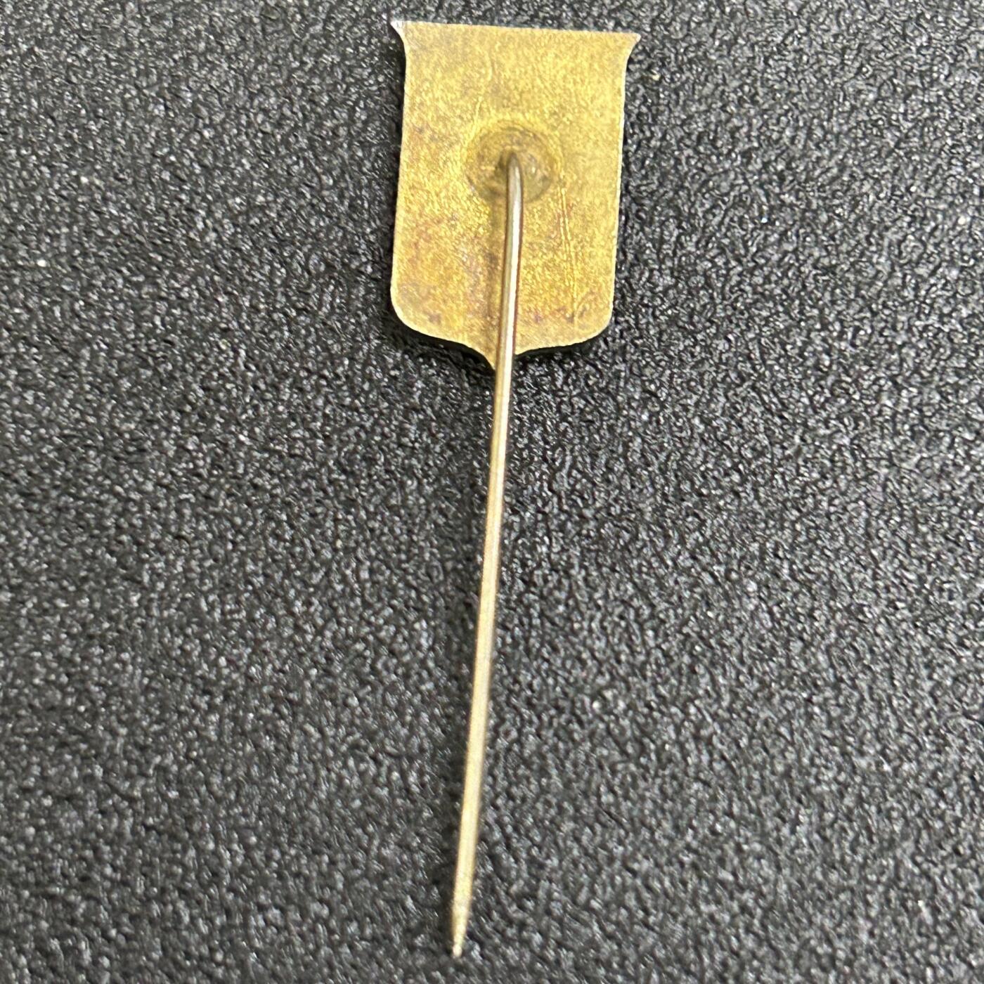 西秦中古拍卖第七十四期 1964年日本东京奥运会代表团证章