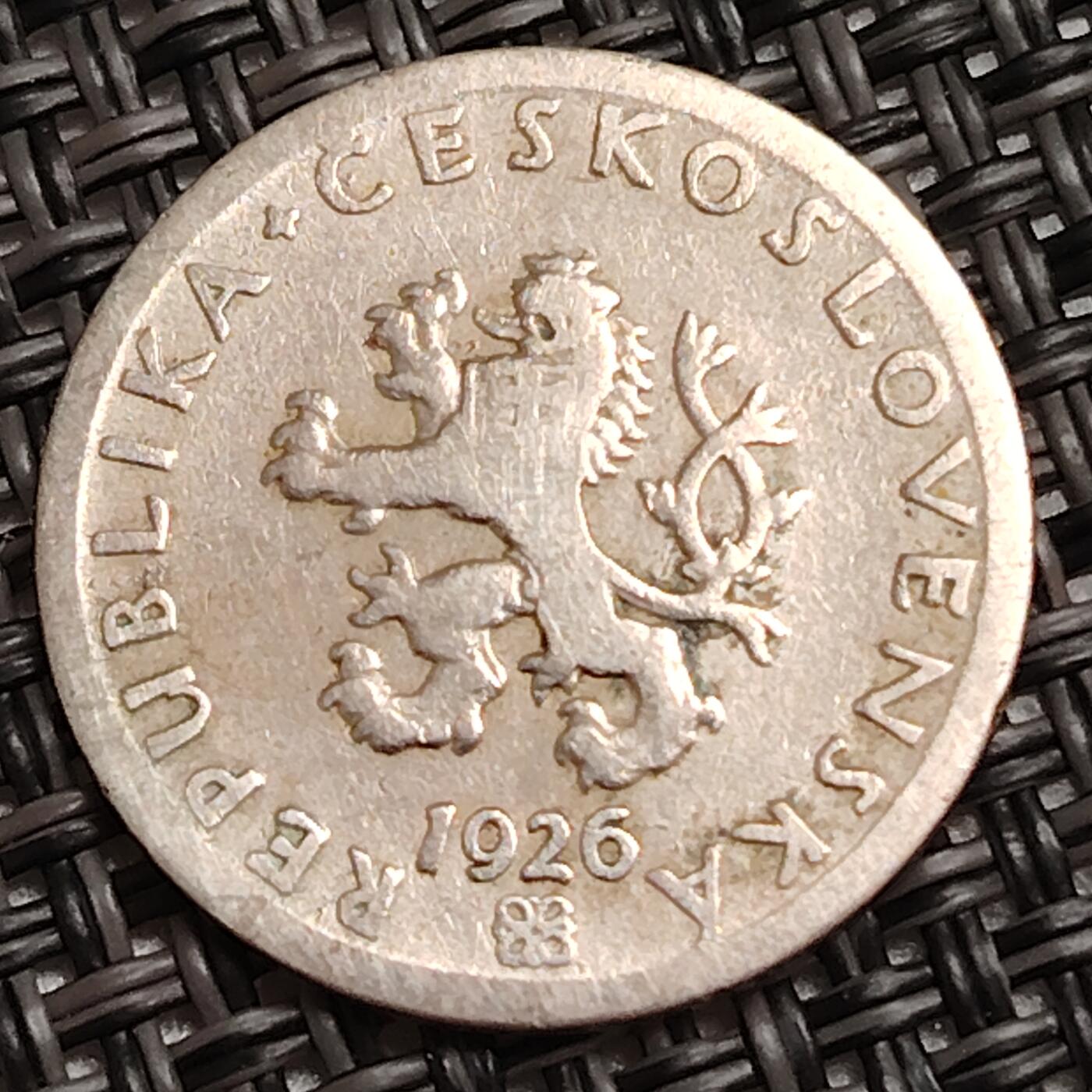 布加迪🐬～世界钱币(上海)🌾第 272 期 /  各国套币和散币 捷克斯洛伐克 1926年 20哈拉镍币