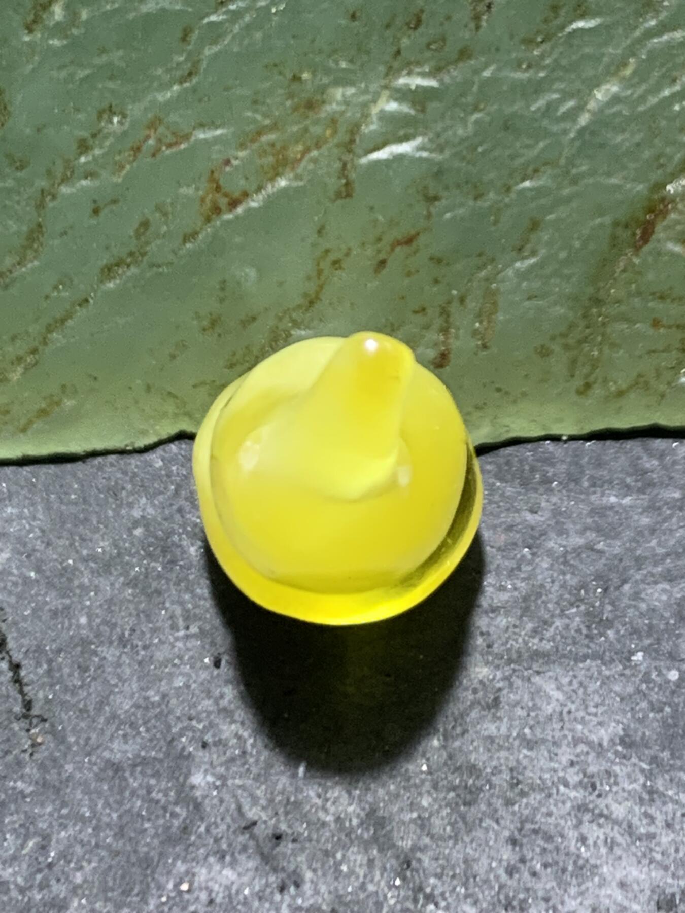 天然乌克兰原矿蜜蜡随形葫芦吊坠，挂件一个，