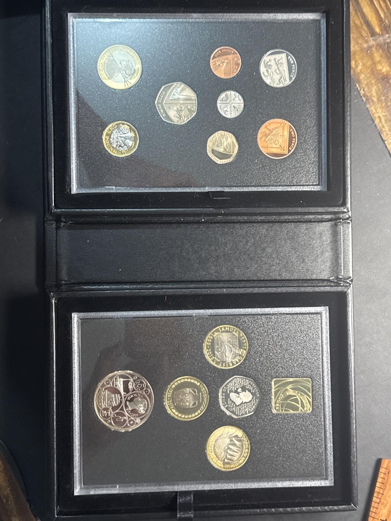 ❤️【币观天下】❤️ 第341期钱币拍卖- 2026.1.30周五晚上6点半场-长期征集拍品 春节前最后一场本场不能存放 节后恢复拍卖 英国2019年 年度精制套币 稀少年份 盒证齐全