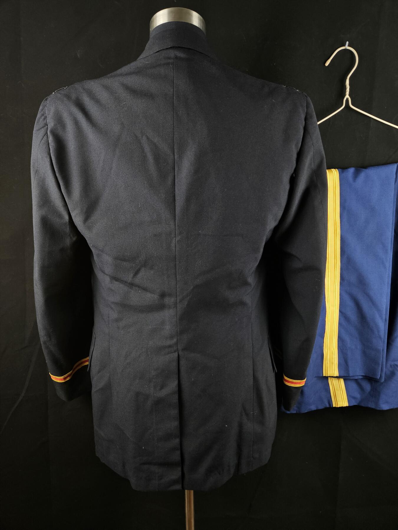 0元起拍勋章 第330期 咸鱼国勋章拍卖专场 2月1日（周日）下午6：00开始