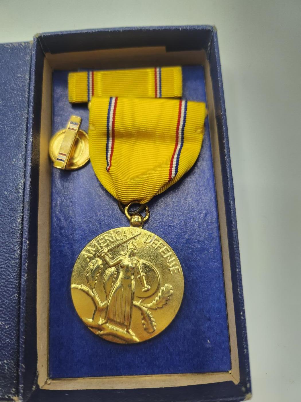南水社首场拍卖 美国二战本土防卫奖章 盒略章齐全完好 商业版