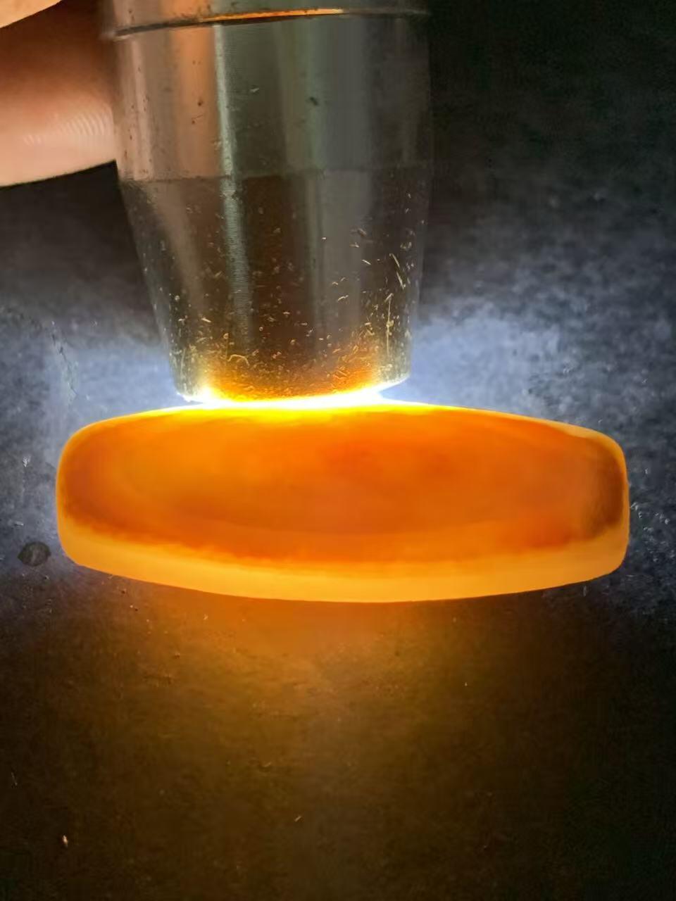 精美红白风化纹双天眼高玉化缠丝玛瑙桶珠一颗，