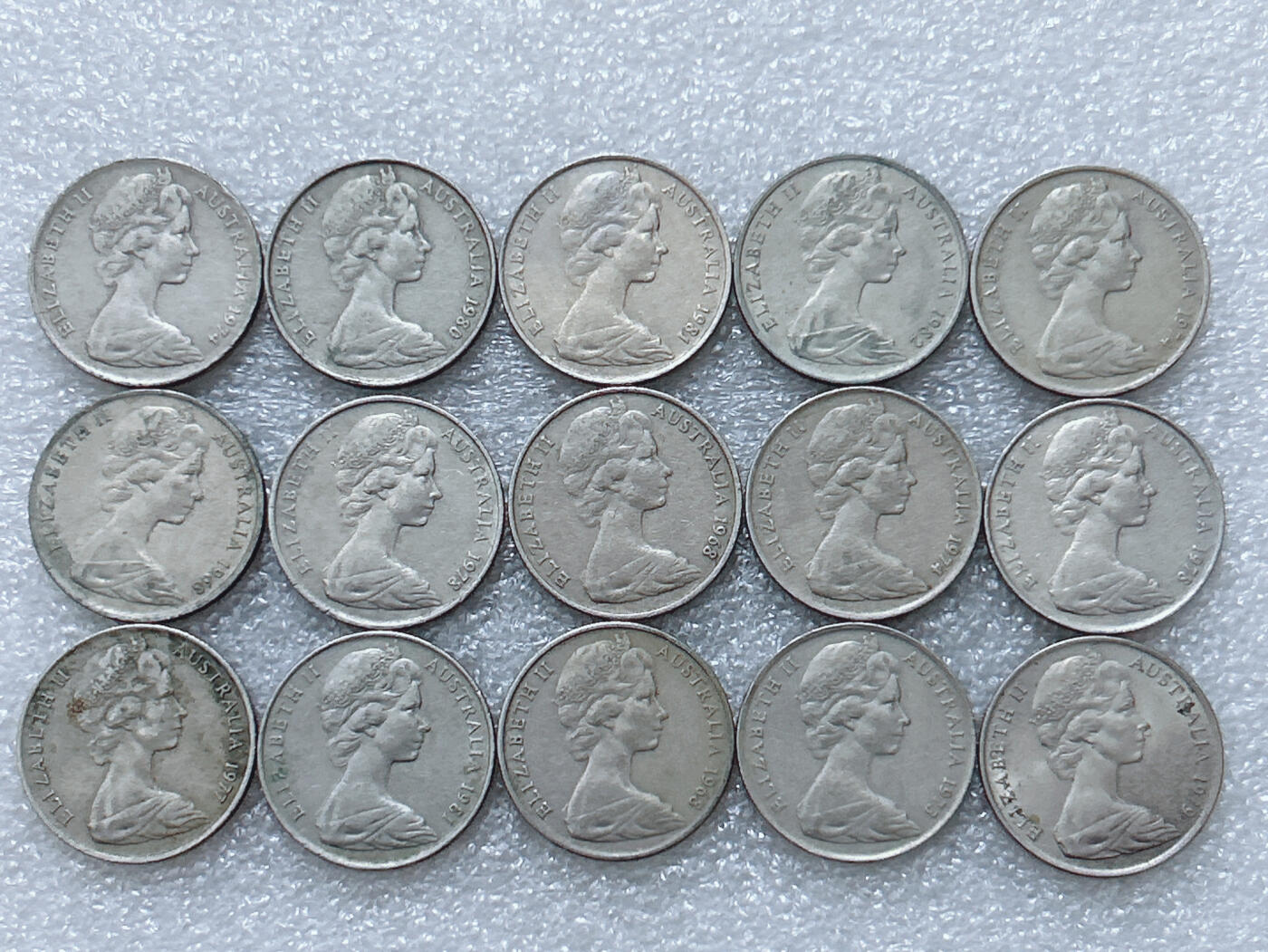 第一海外回流一元起拍收藏 散集专场  第296期 澳大利亚10分硬币 15枚 花冠女王版