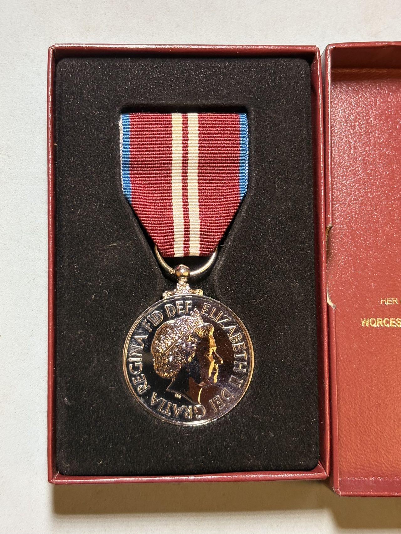 盛世勋华——号角文化勋章邮票专场拍卖第303期 英国伊丽莎白女王加冕60周年钻禧纪念章 带原盒