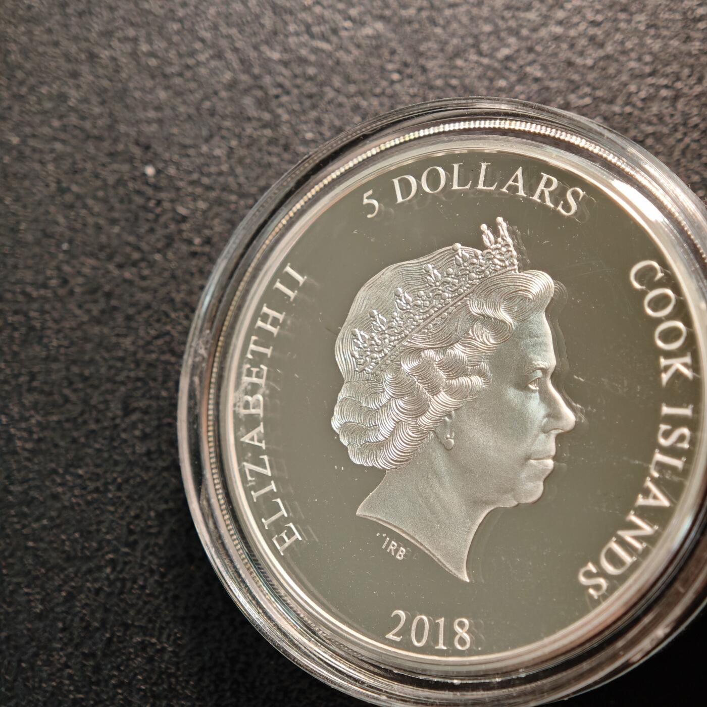 【德藏】世界币章拍卖第163期（拍品征集中~欢迎藏友联系）  2018年 库克群岛树蛙彩色精制纪念银币 999银 直径约：38.61mm；重约：1盎司 原盒 原证书