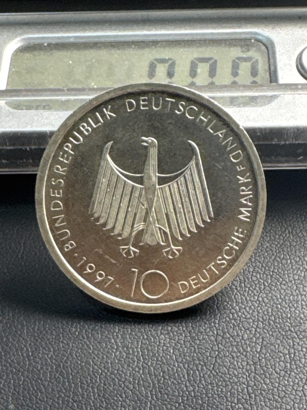 ❤️【币观天下】❤️ 第341期钱币拍卖- 2026.1.30周五晚上6点半场-长期征集拍品 春节前最后一场本场不能存放 节后恢复拍卖 1997年德国10马克银币柴油发动机发明100周年纪念，15.5克625银