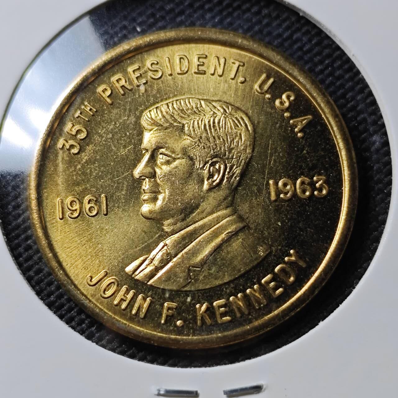 KK钱币收藏小铺  第390期  2月预留时间 周末发货  纪念章一枚