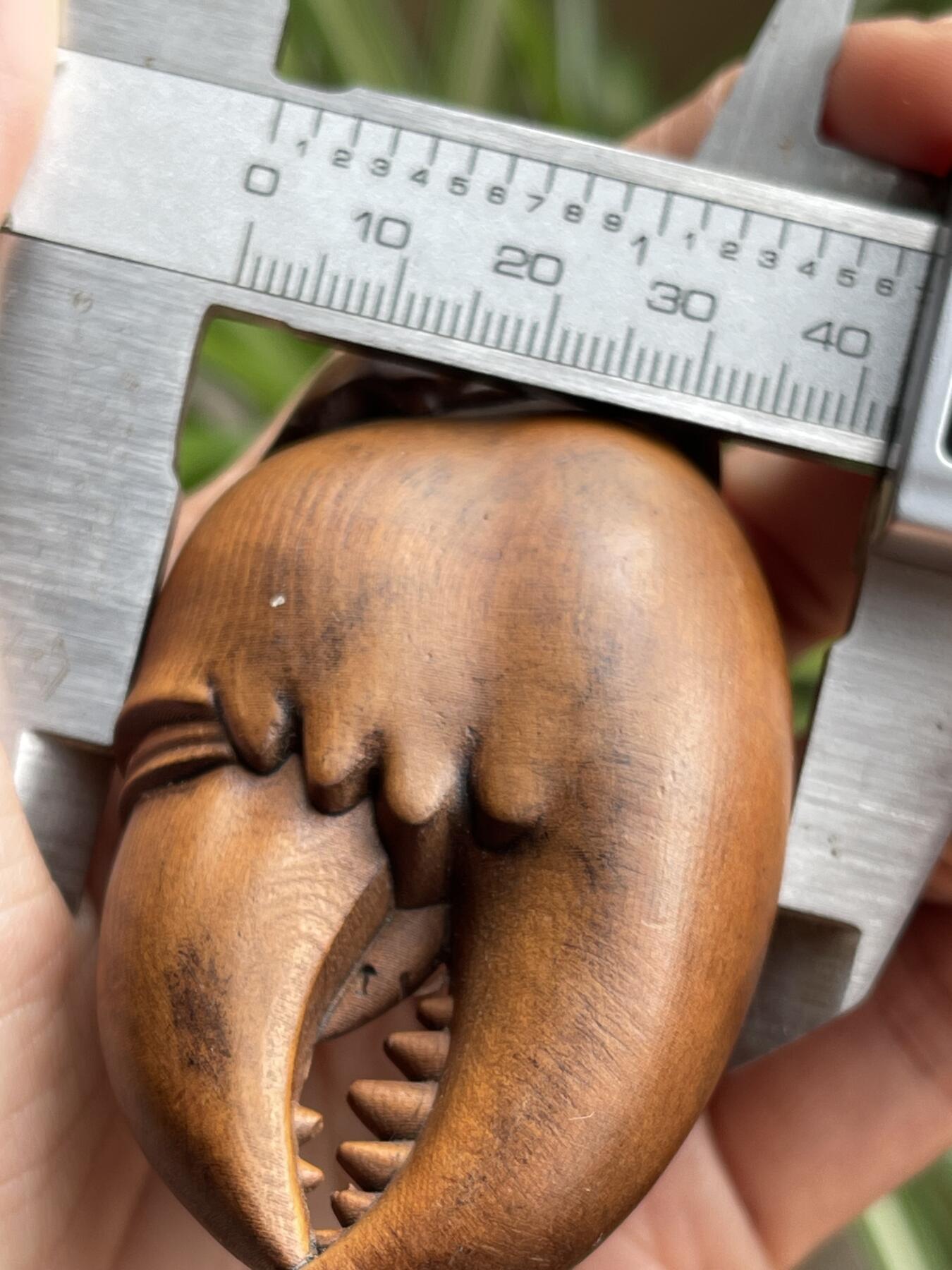 喵了个咪的第三期木器杂项小摆件拍卖 黄杨木蟹钳手