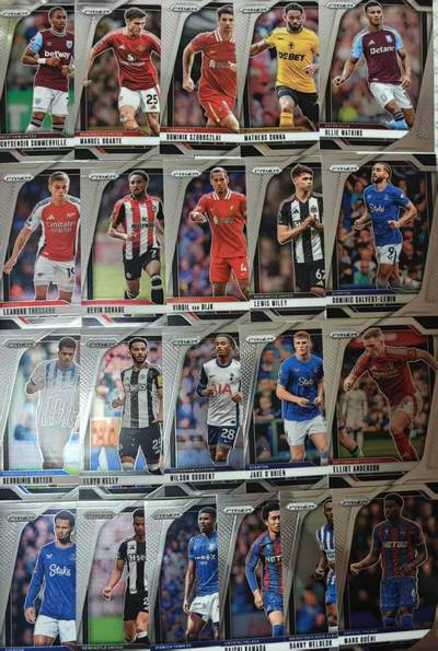 春节前倒数第二场！！龙虎卡牌-七四场（满200元包邮，无佣金，每周六结拍，欢迎送拍） - 21张 折射卡 Panini Prizm系列的英超主题球星卡