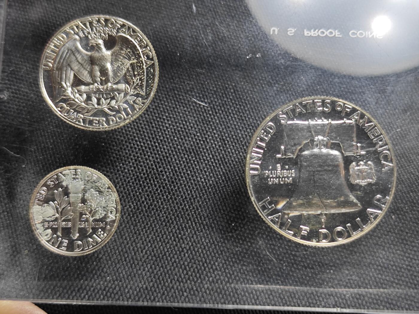 KK钱币收藏小铺  第400期  百期特拍（四拍之四）2月预留时间 周末发货  1963美国精制套币摆件 含3枚精制高银银币！