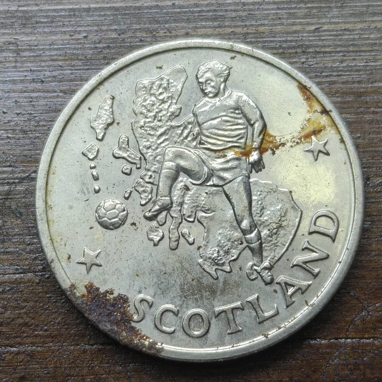 【铜匠收藏】★第142★散币专场 不寄存，30包邮。不满30元，支付5元运费。《接受代拍 代送NGC评级》 62【无寄存】英国足总杯  铁质纪念章