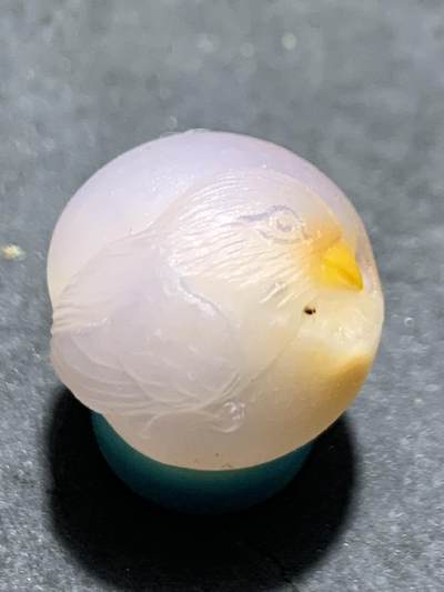 精美冰飘亚光战国红玛瑙手工俏色巧雕喜鹊报喜随形珠一个 - 精美冰飘亚光战国红玛瑙手工俏色巧雕喜鹊报喜随形珠一个