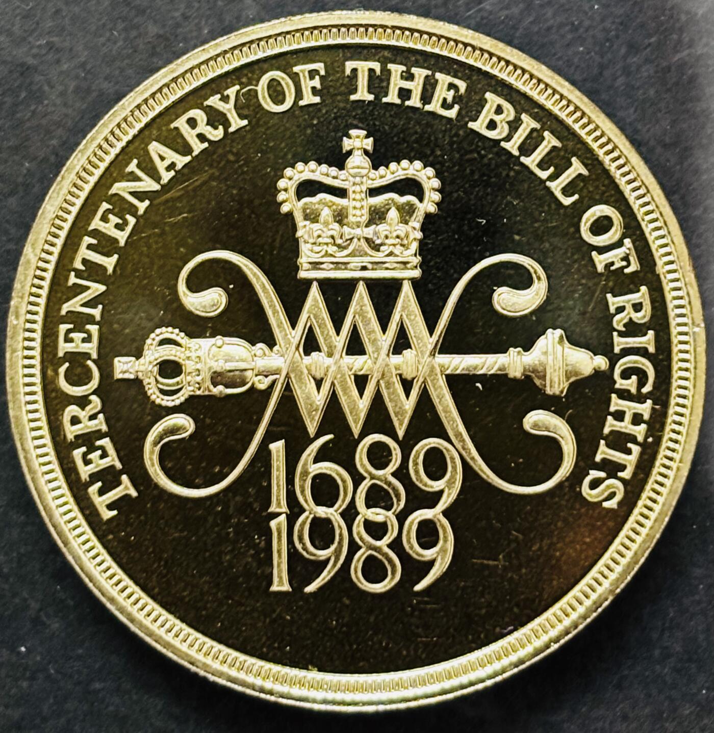 文馨钱币收藏 2026新年第五场（第 291 场）【长期接代拍品】 全新英国1989年发行2镑纪念币，权利法案300周年，镜面工艺像是精制币，送收藏盒