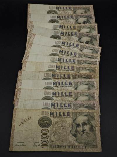 【淘币小摊】实时拍第八百五十六拍   无佣金福利纸币场   满百包邮可预留二周 每周一统一发货   - 意大利1000里拉纸币13张【有折】