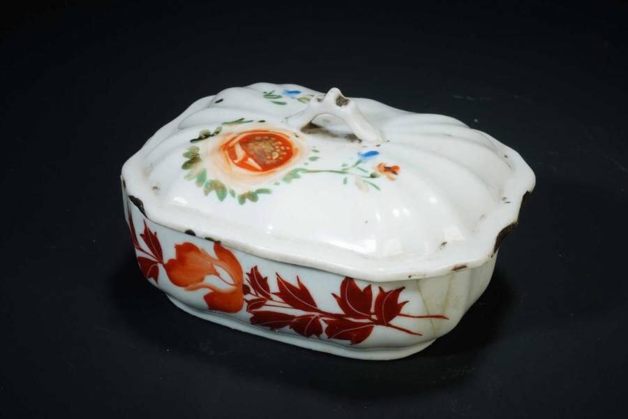 上海都达杂项专场十一（全场包邮） 粉彩花卉香皂盒83-56