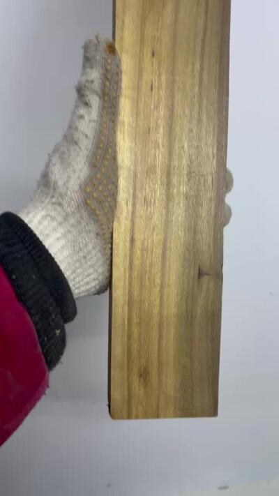 零元拍：NO.10 爆满金丝乌木金丝楠 可做镇尺 切牌子，无需打磨就已经金光闪闪。满金丝药香，尺寸约：41.5/7/3.5厚CM。