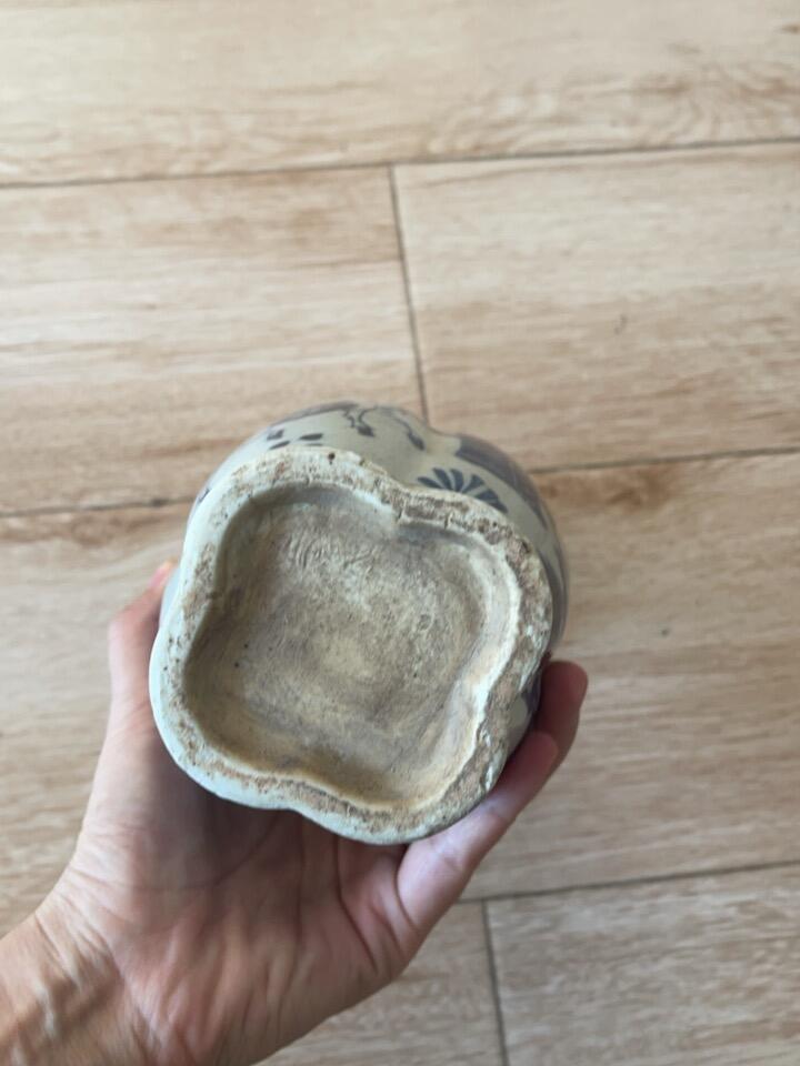 第五期杂项配饰拍卖 青花花瓶