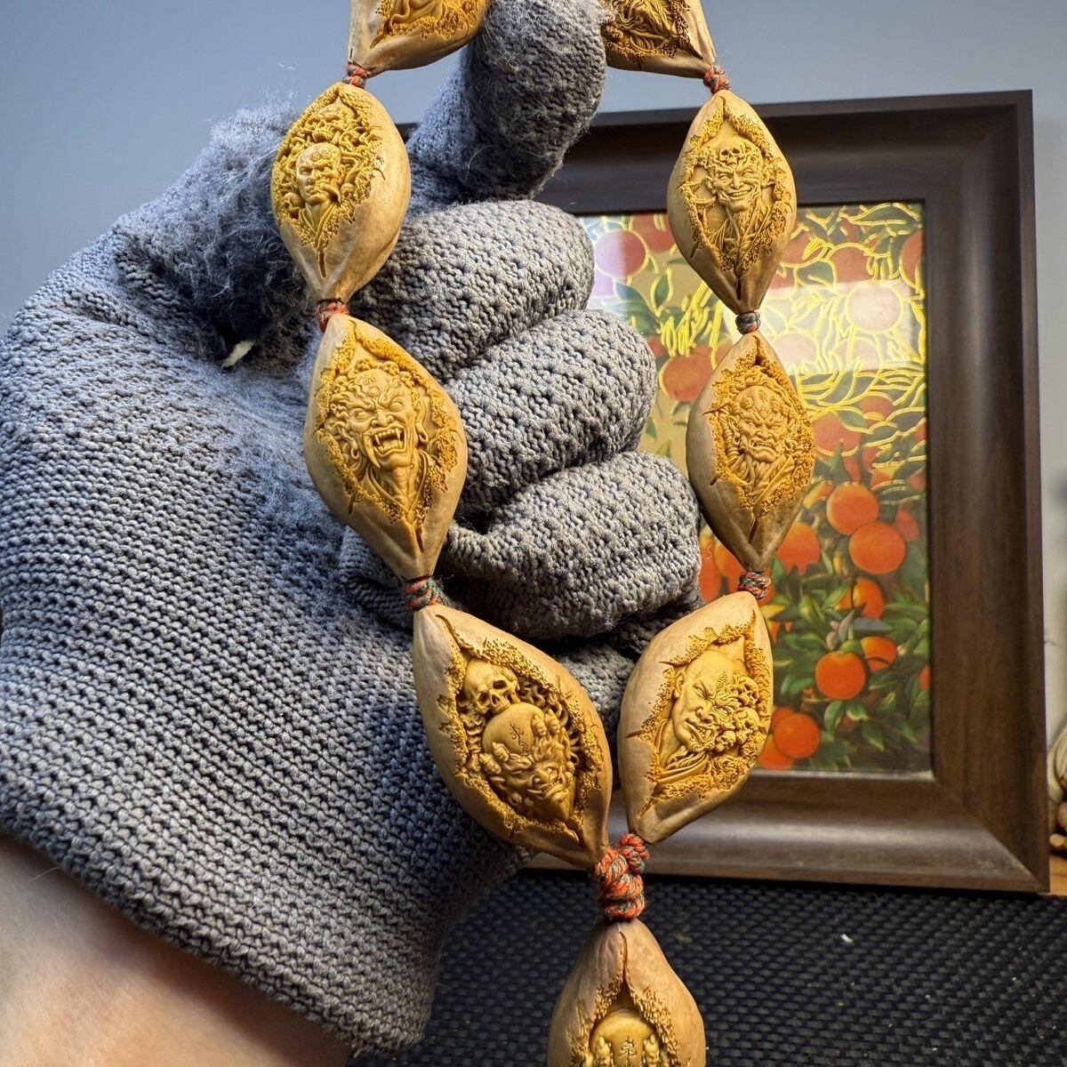 橄榄核雕 恶僧法相