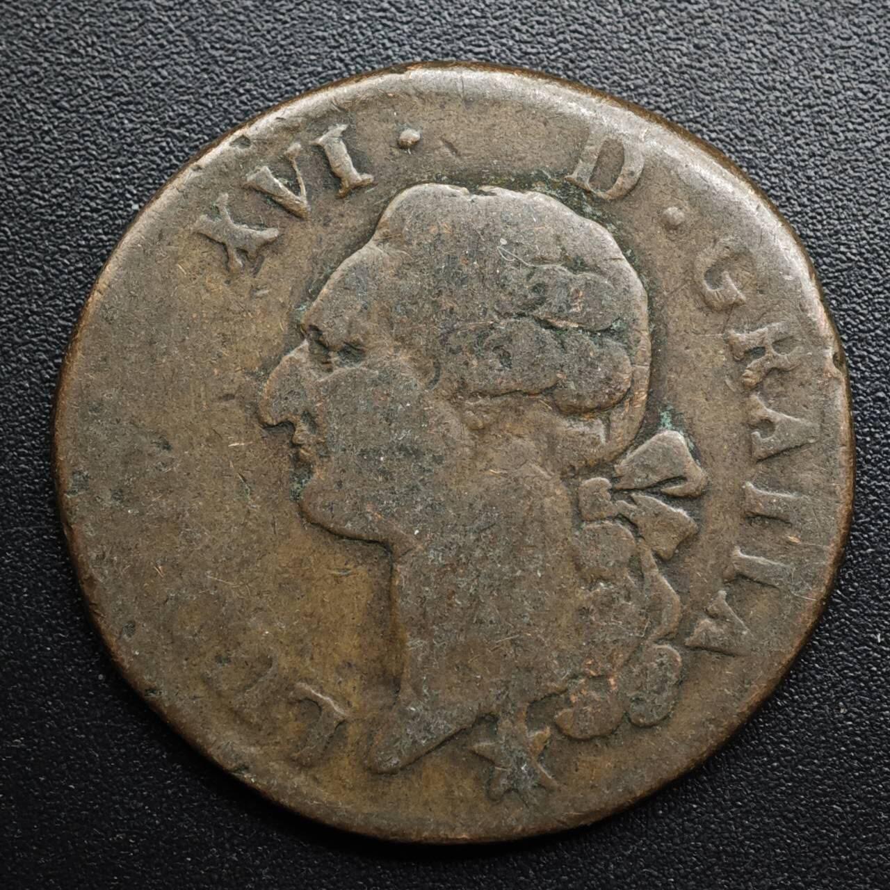 【淘币小摊】限时拍第八百五十七拍  老铜币场  满百包邮可预留两周  周一统一发货  法国1789年路易十六1LIARD铜币