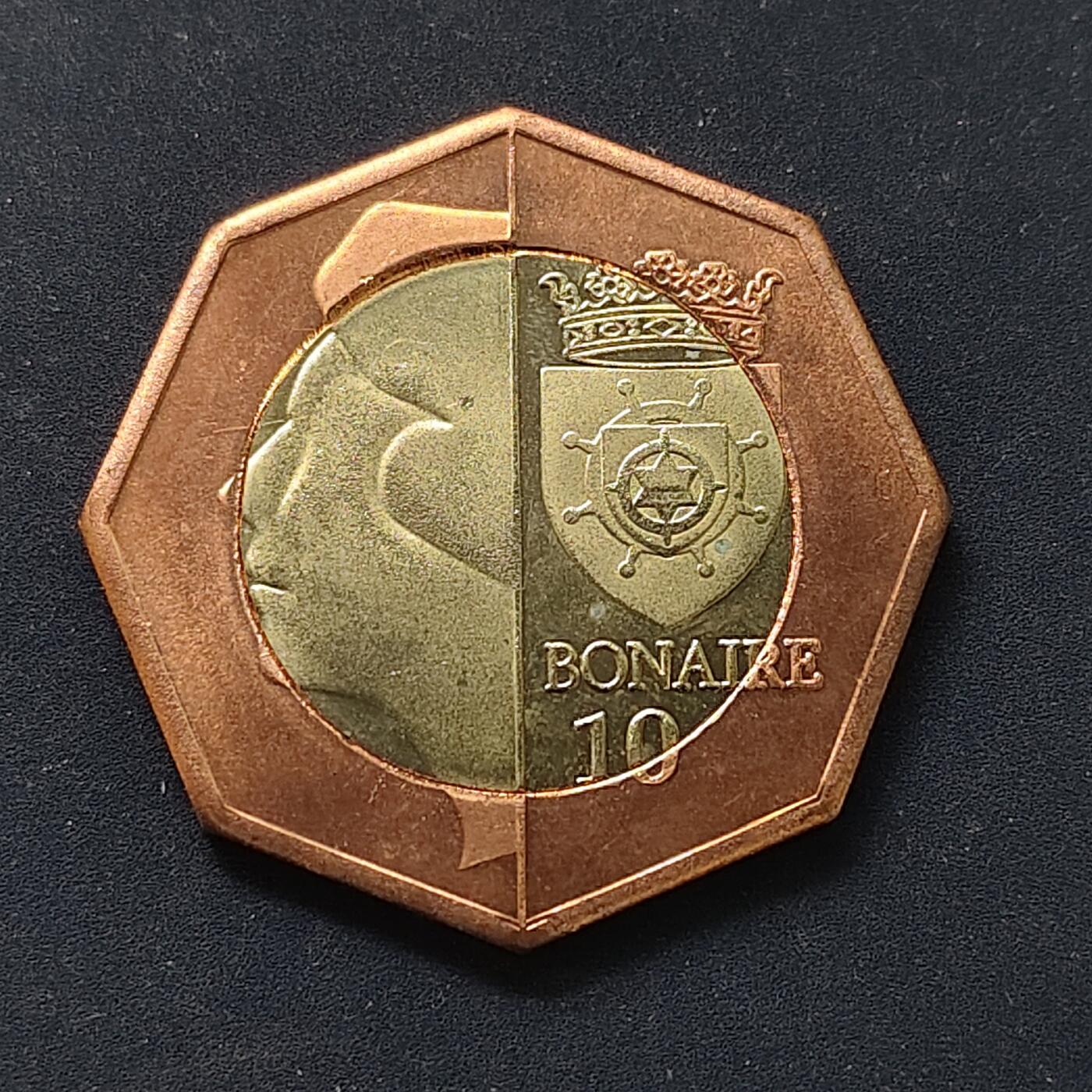 【全场包邮】纯粹捡漏拍498场-持续更新中 【商业币】荷属博耐尔2013年10元八边形双色币