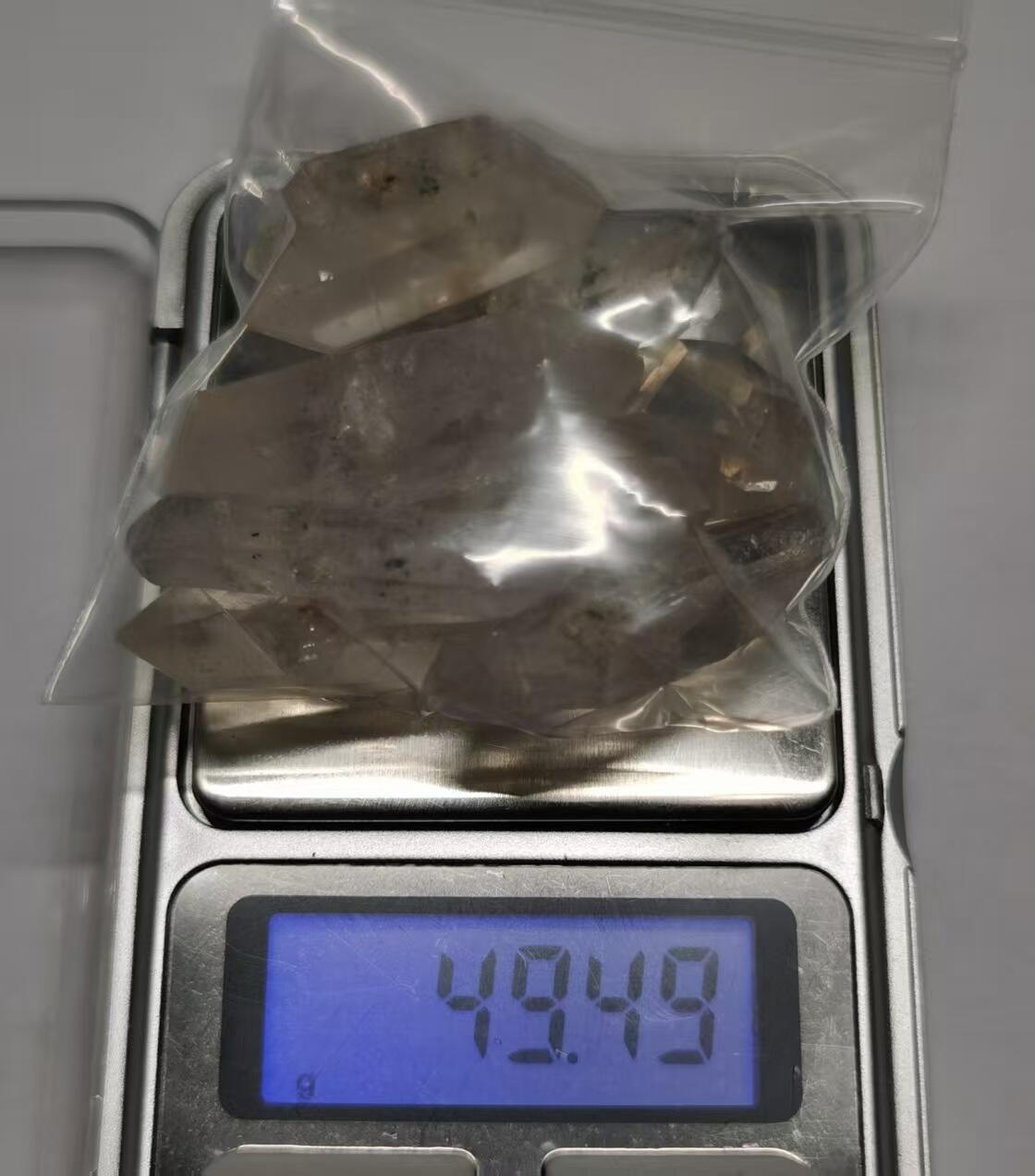 七河·世界币章矿标杂件每周小拍（总第36期）（周一结标） 藏家出品 X729（5） 浅色系云贵闪灵水晶原石一组10件  本件拍品由合作藏家邮寄