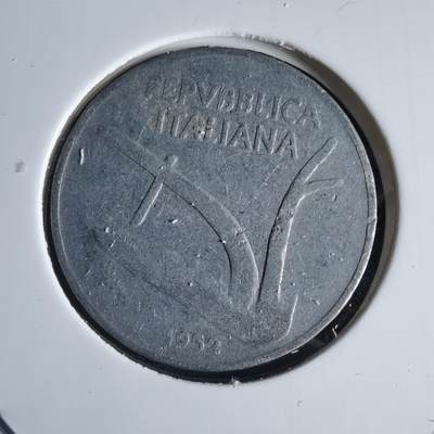 沼泽如烟--第980场 - 意大利1952年10里拉