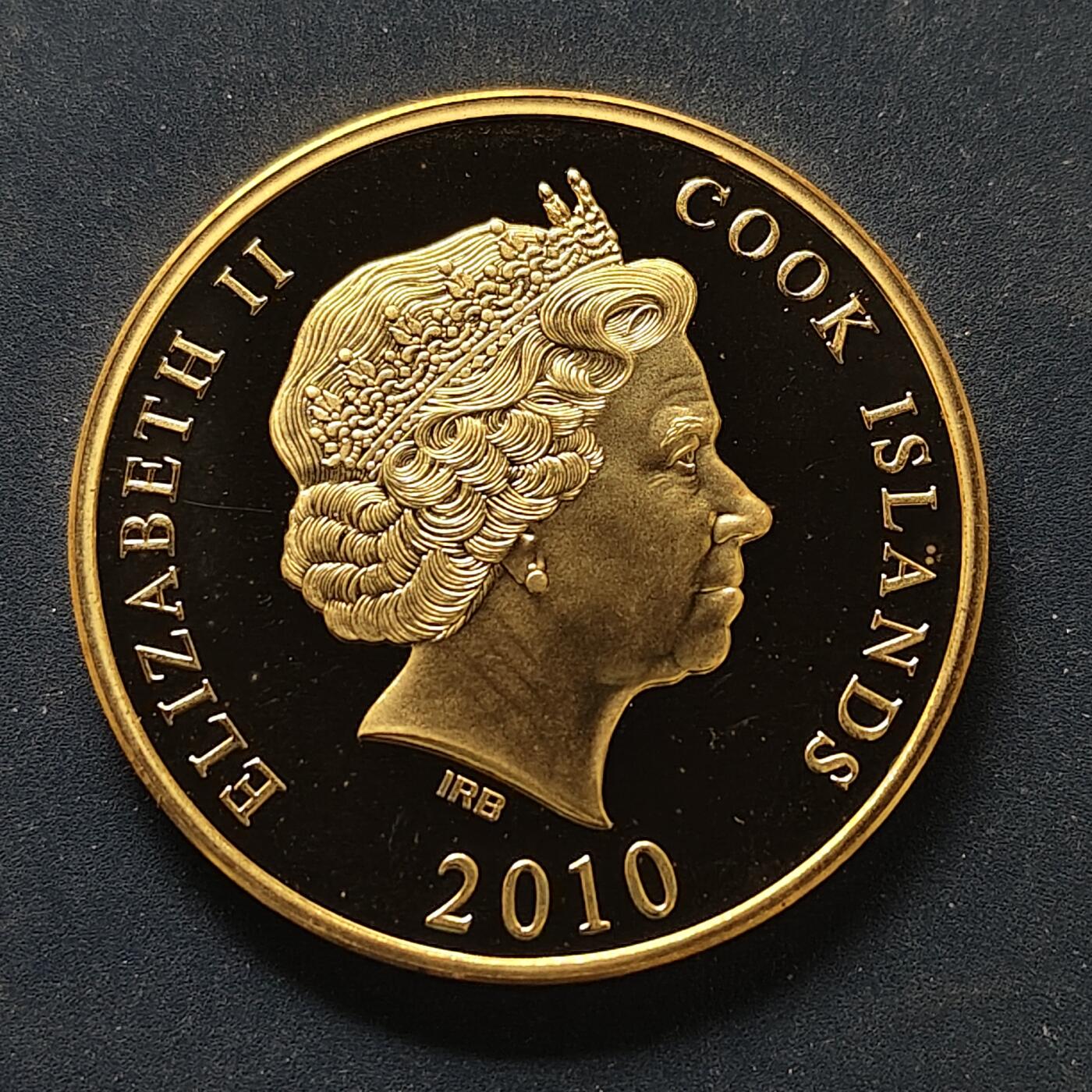 【全场包邮】纯粹捡漏拍498场-持续更新中 【少见】库克群岛2010年1元世界建筑系列德国乌尔姆教堂立体形精制镀金纪念币-量7500