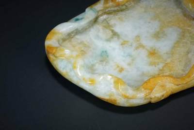 上海都达杂项专场90【全场包邮】  天然翡翠（A货）灵芝莲花笔洗83-76