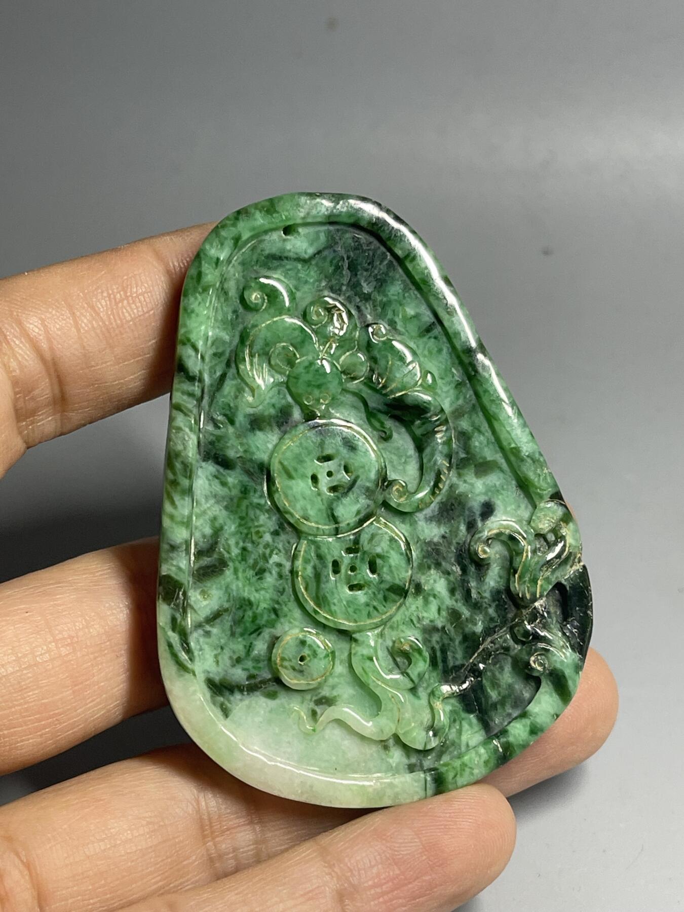 喵了个咪的第二期玉器杂项拍卖 天然翡翠挂件