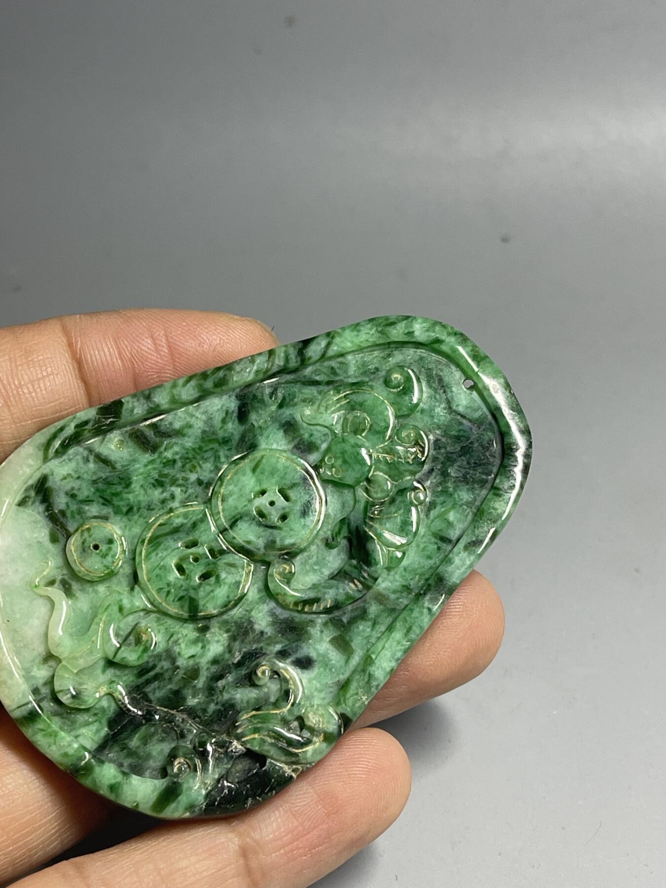 喵了个咪的第二期玉器杂项拍卖 天然翡翠挂件