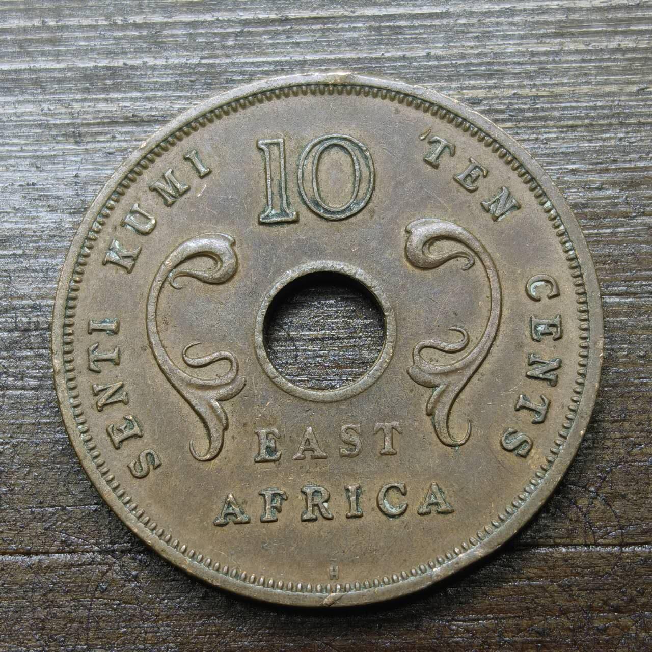 【铜匠收藏】★第142★散币专场 不寄存，30包邮。不满30元，支付5元运费。《接受代拍 代送NGC评级》 41【无寄存】英属东非 1964年 10分 铜币