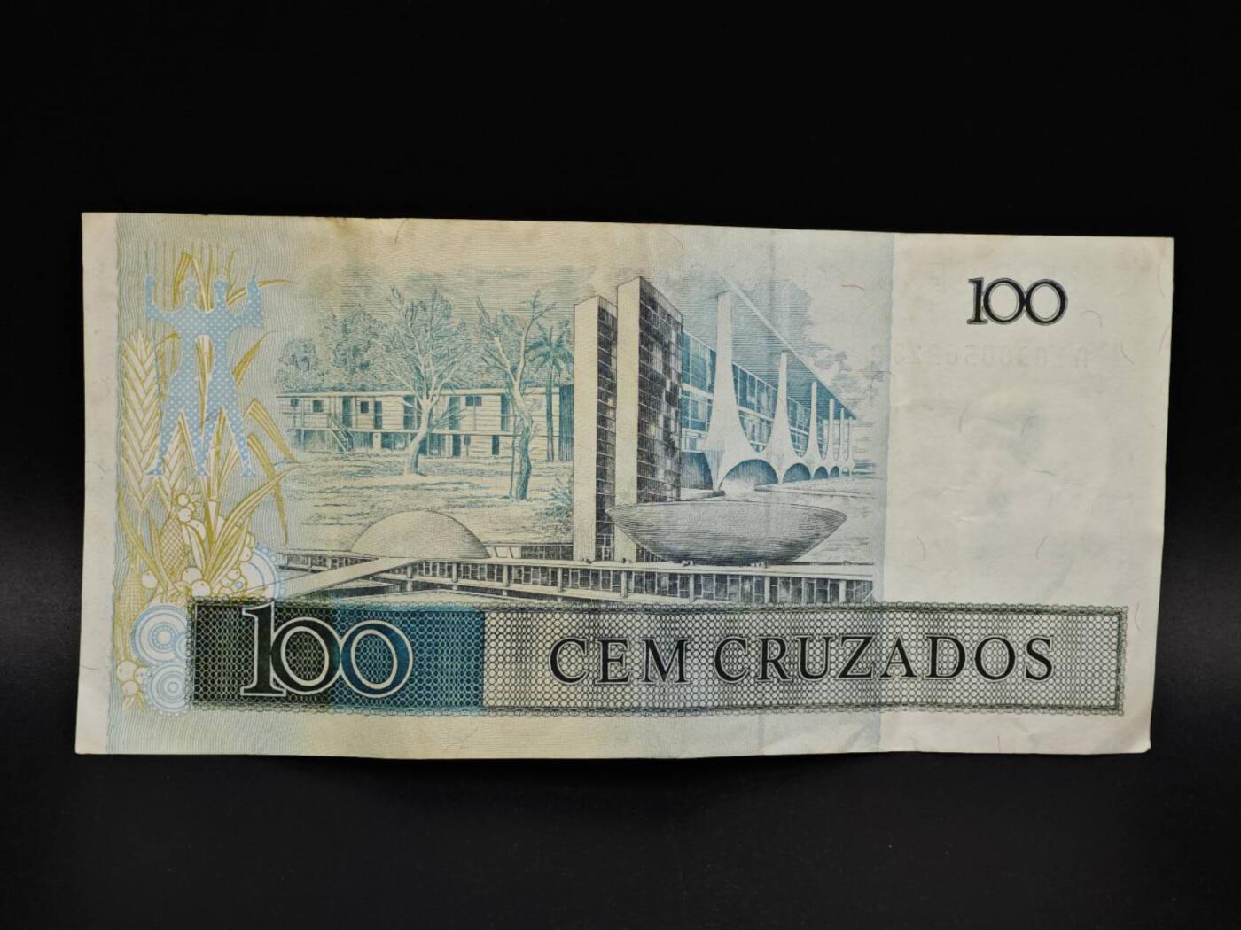 【淘币小摊】实时拍第八百五十六拍   无佣金福利纸币场   满百包邮可预留二周 每周一统一发货   巴西100克鲁塞罗纸币【有折】