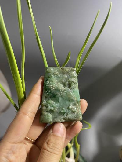 喵了个咪的第二期玉器杂项拍卖 - 天然翡翠山水牌