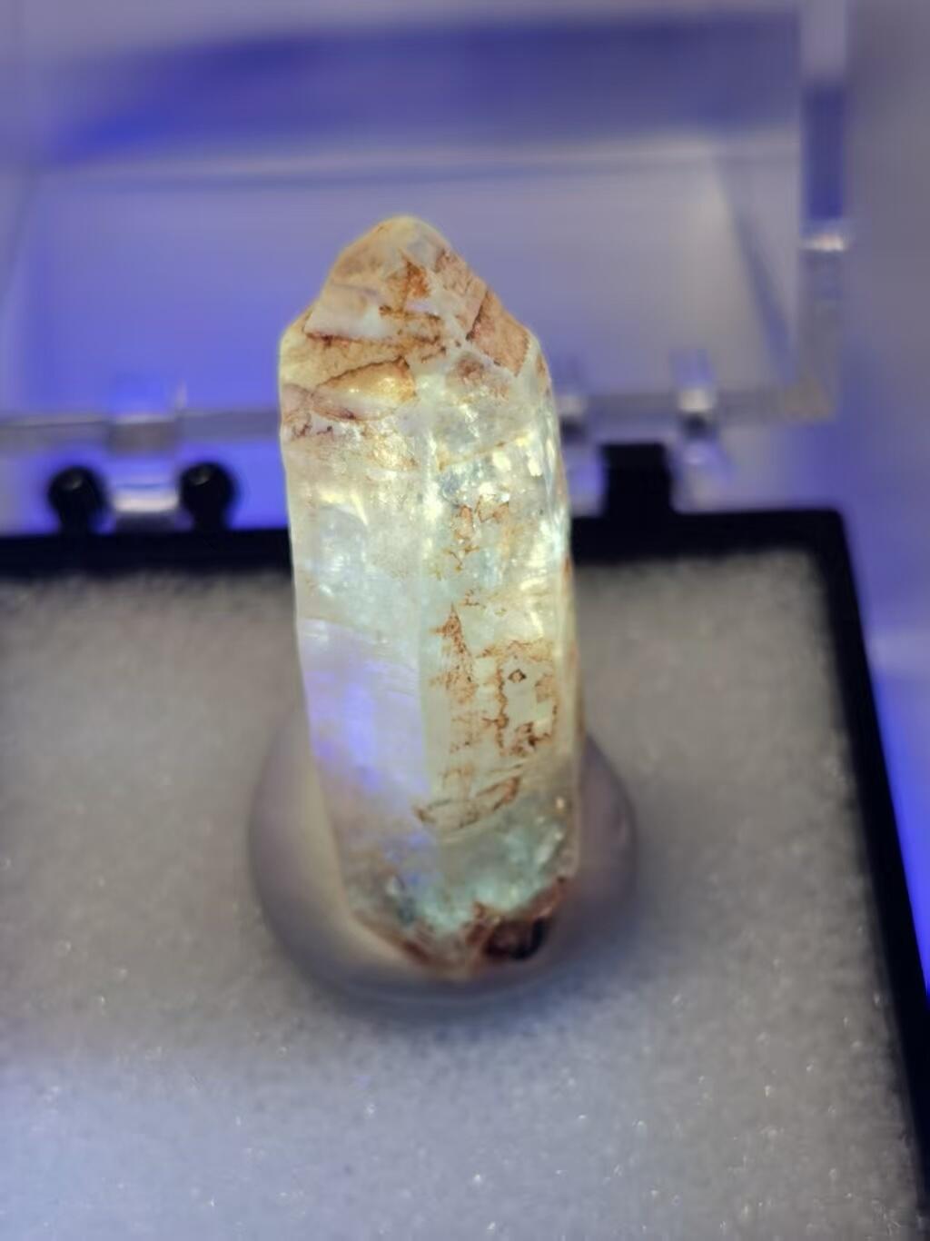 七河·世界币章矿标杂件每周小拍（总第36期）（周一结标） 藏家出品 X738（1）马达加斯加红泥油胆水晶原石 盒子矿 本件拍品由合作藏家邮寄