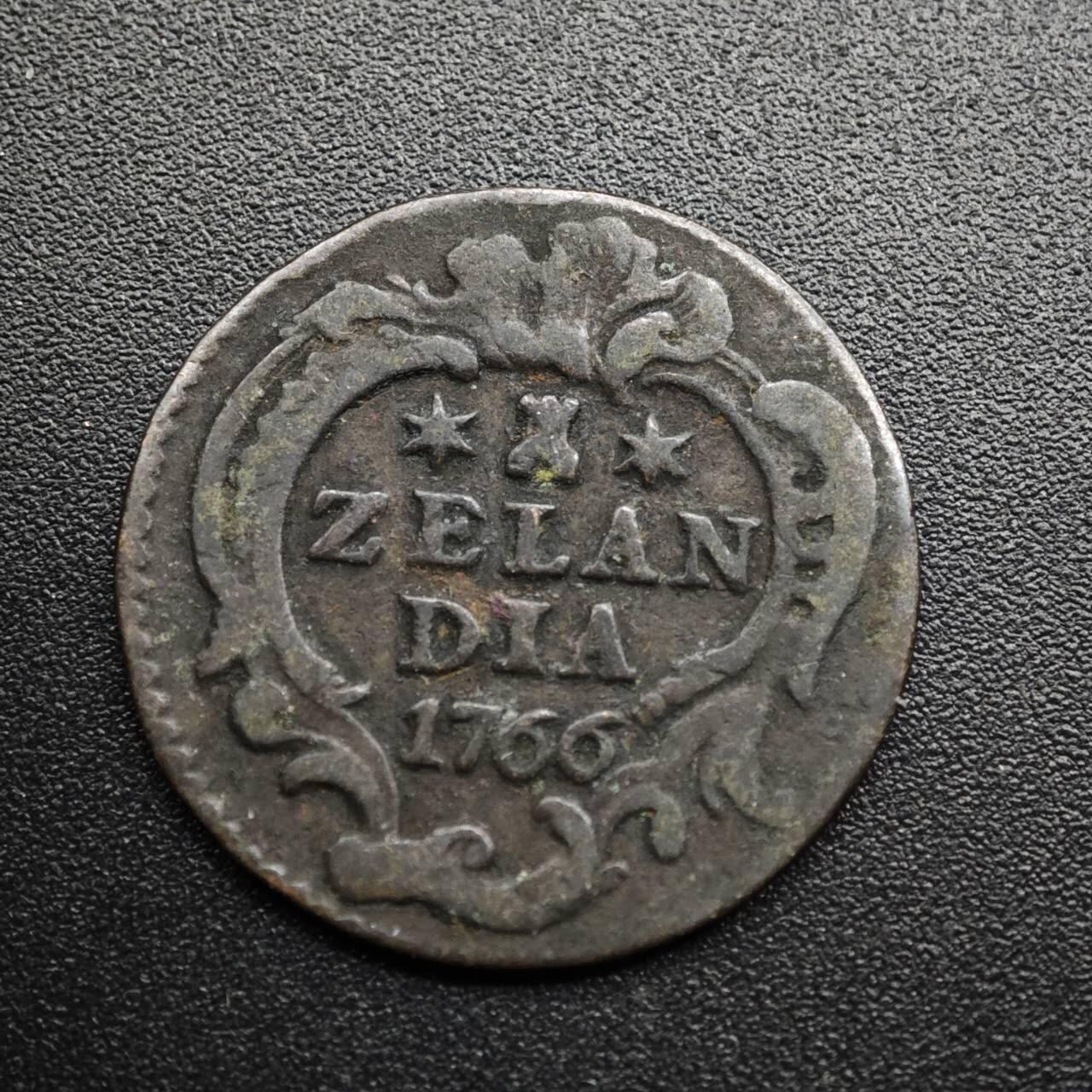 【淘币小摊】限时拍第八百五十七拍  老铜币场  满百包邮可预留两周  周一统一发货  荷兰泽兰省1766年铜币