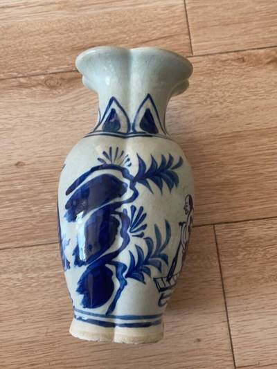 第五期杂项配饰拍卖 - 青花花瓶