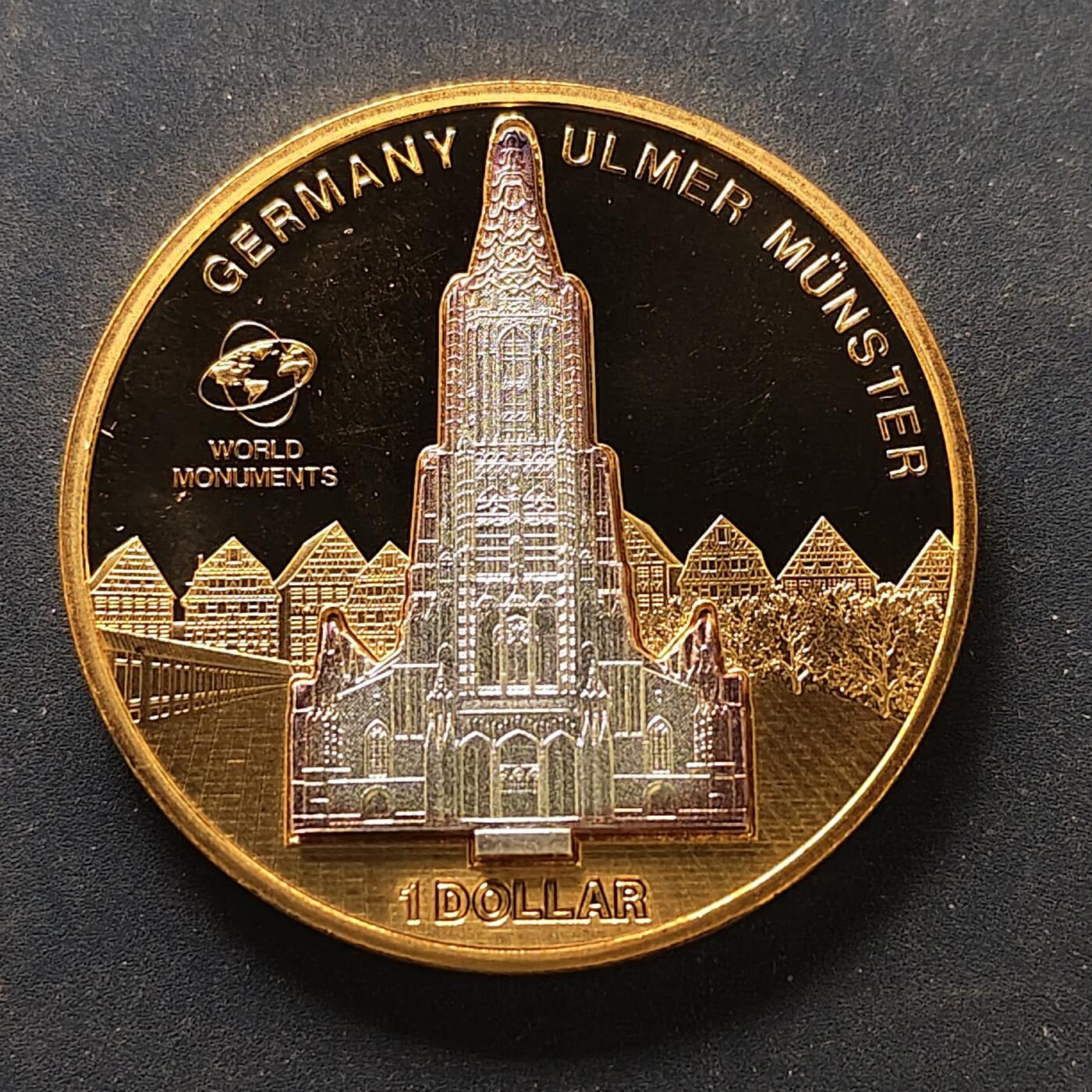 【全场包邮】纯粹捡漏拍498场-持续更新中 【少见】库克群岛2010年1元世界建筑系列德国乌尔姆教堂立体形精制镀金纪念币-量7500