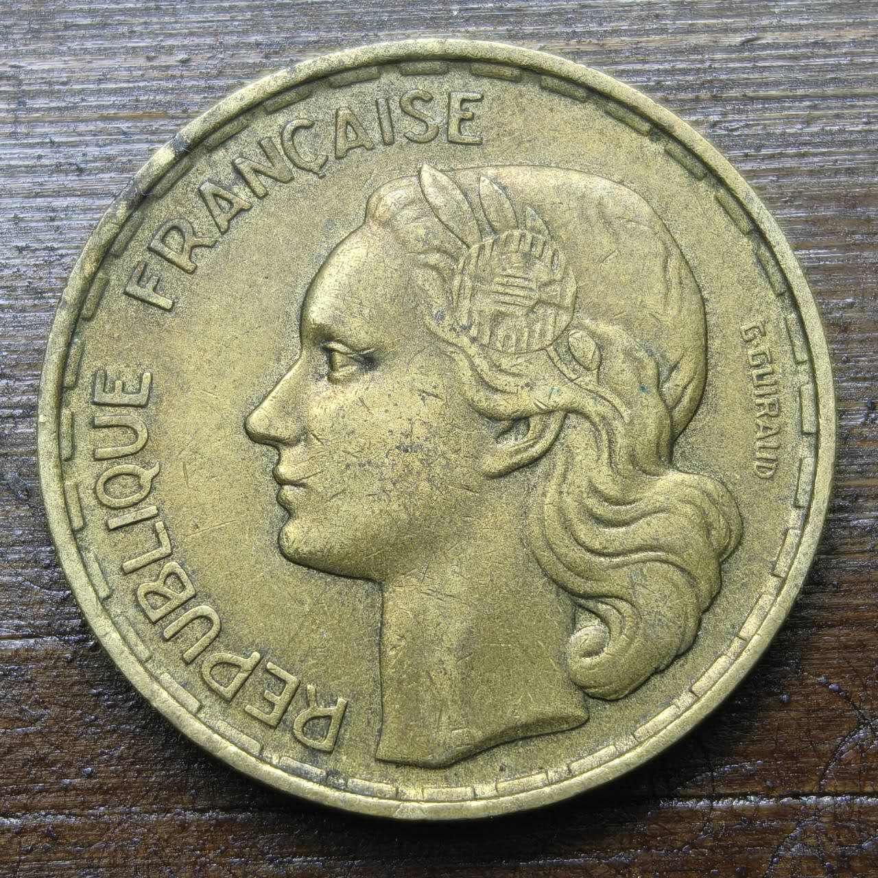 【铜匠收藏】★第142★散币专场 不寄存，30包邮。不满30元，支付5元运费。《接受代拍 代送NGC评级》 71【无寄存】法国 50法郎  1952年  铝青铜币